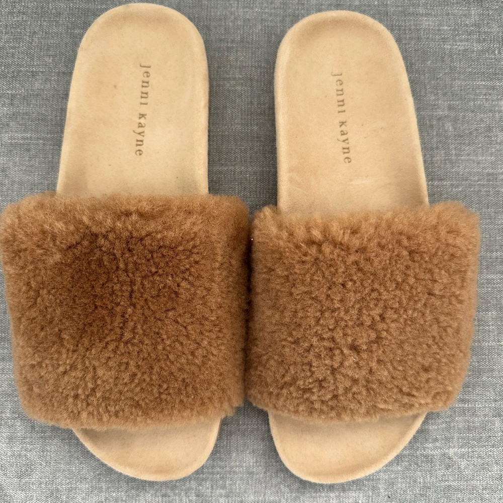 Jenni Kayne Brown Shearling Slippers size 10